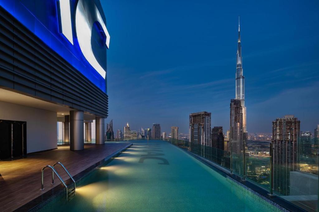 Paramount Midtown -Stunning 2 Bedroom Apt With Burj-Khalifa View Dubaj Kültér fotó